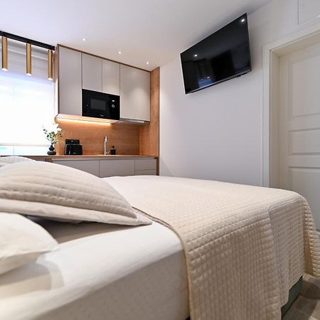 Apartments And Rooms Nekic ซาดาร์ ภายนอก รูปภาพ