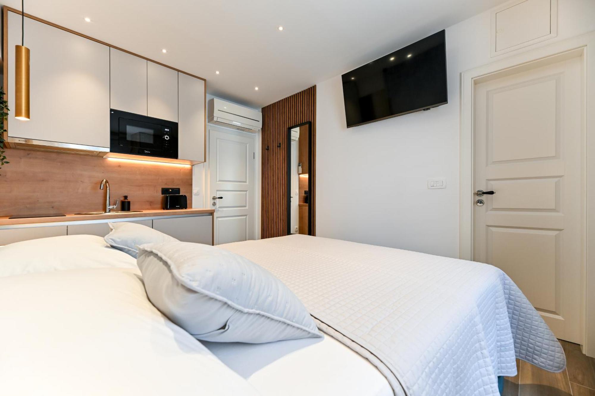 Apartments And Rooms Nekic ซาดาร์ ภายนอก รูปภาพ